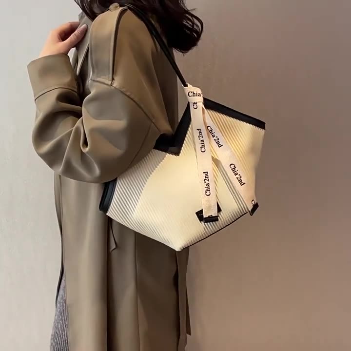 Harmonic Pleat Urban Tote