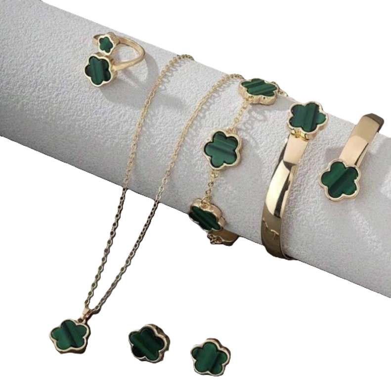 Lucky Blooms Charm Set