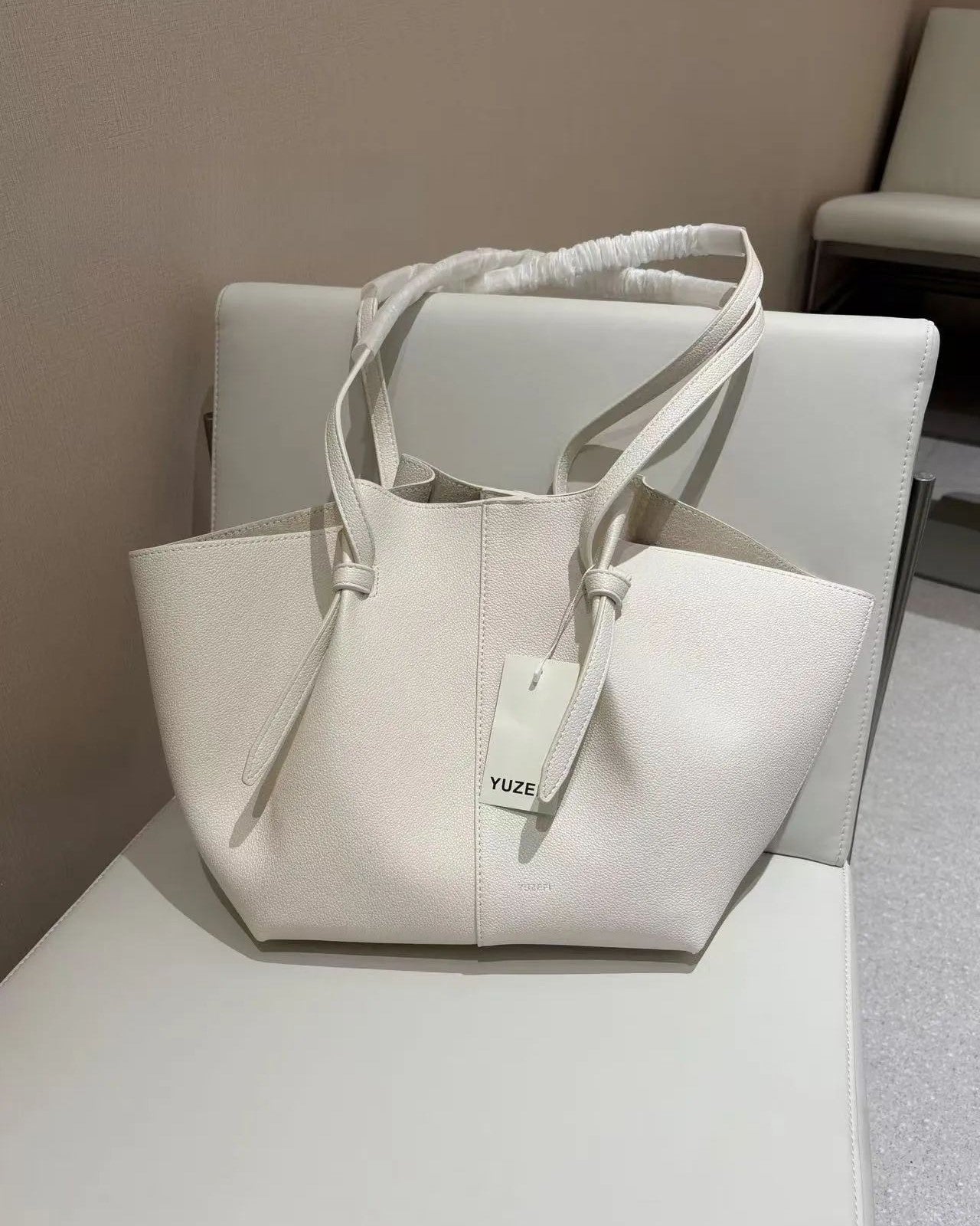 Yuki Soft Cinch Tote