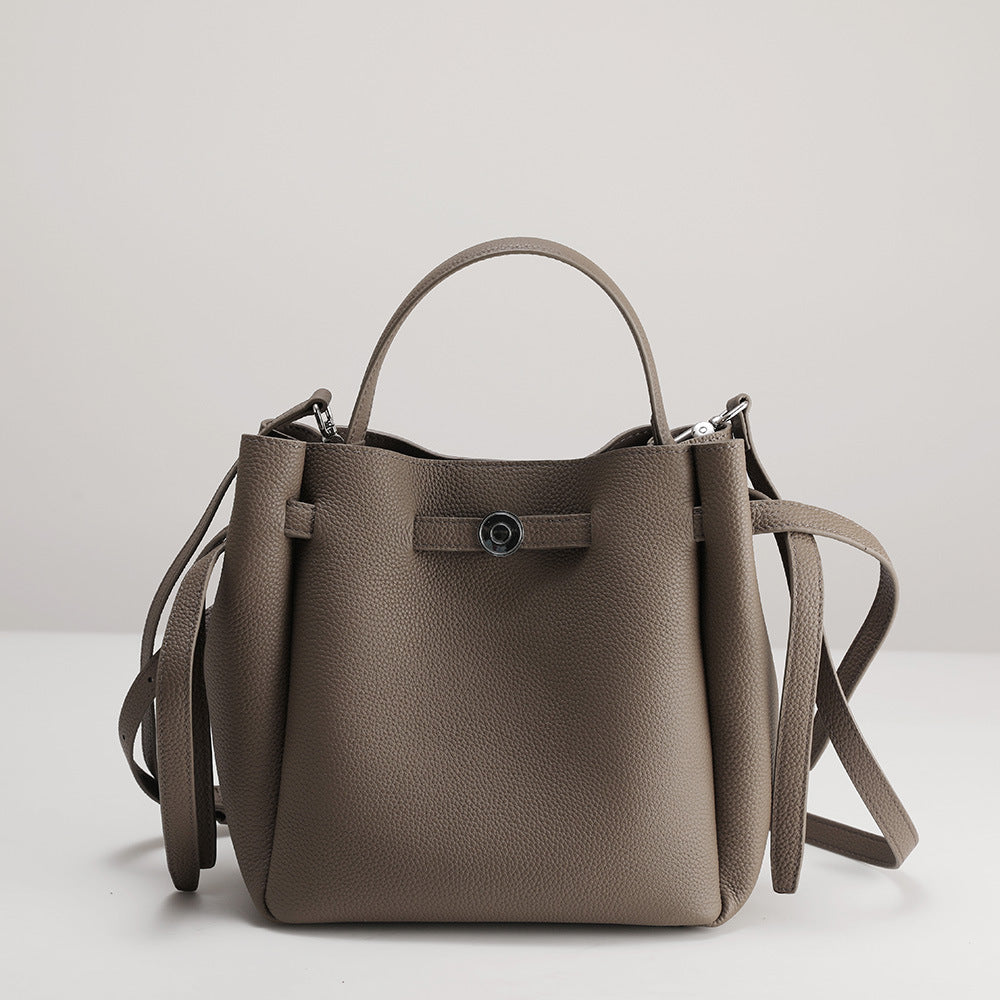Élan Bucket Tote