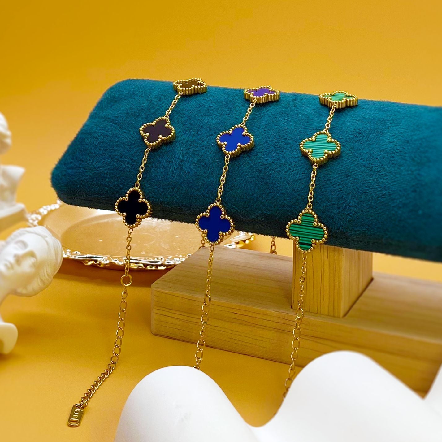 Gold-plated Clover Charm Set