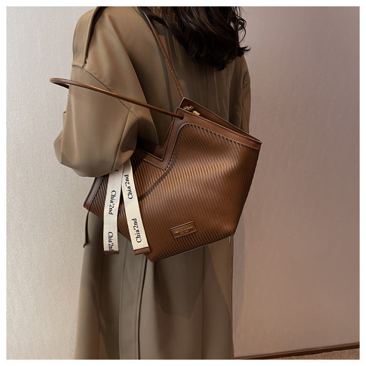 Harmonic Pleat Urban Tote