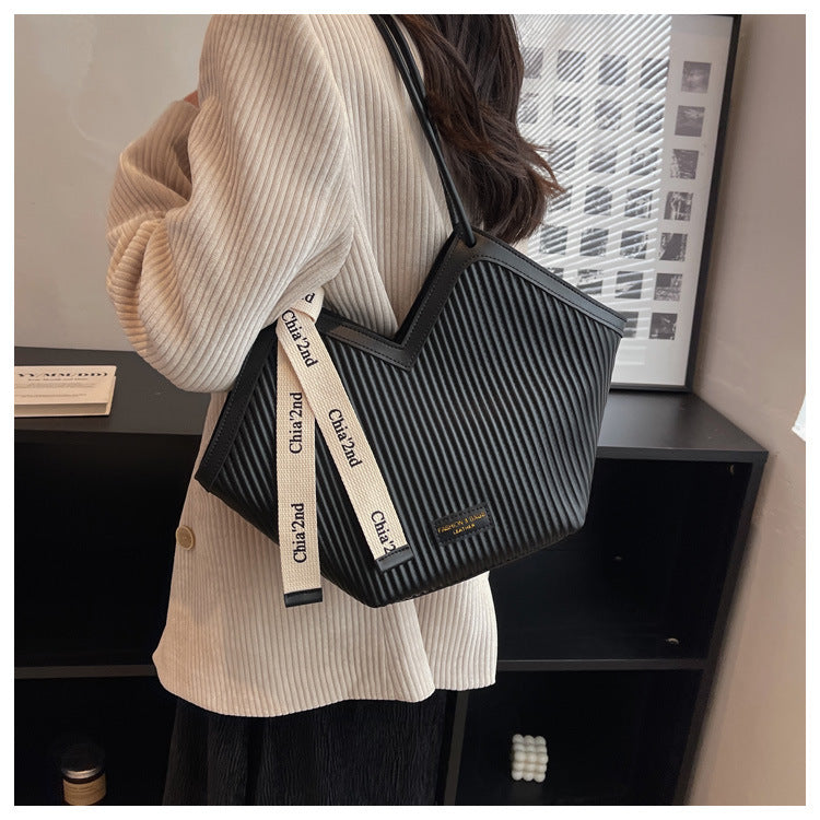 Harmonic Pleat Urban Tote