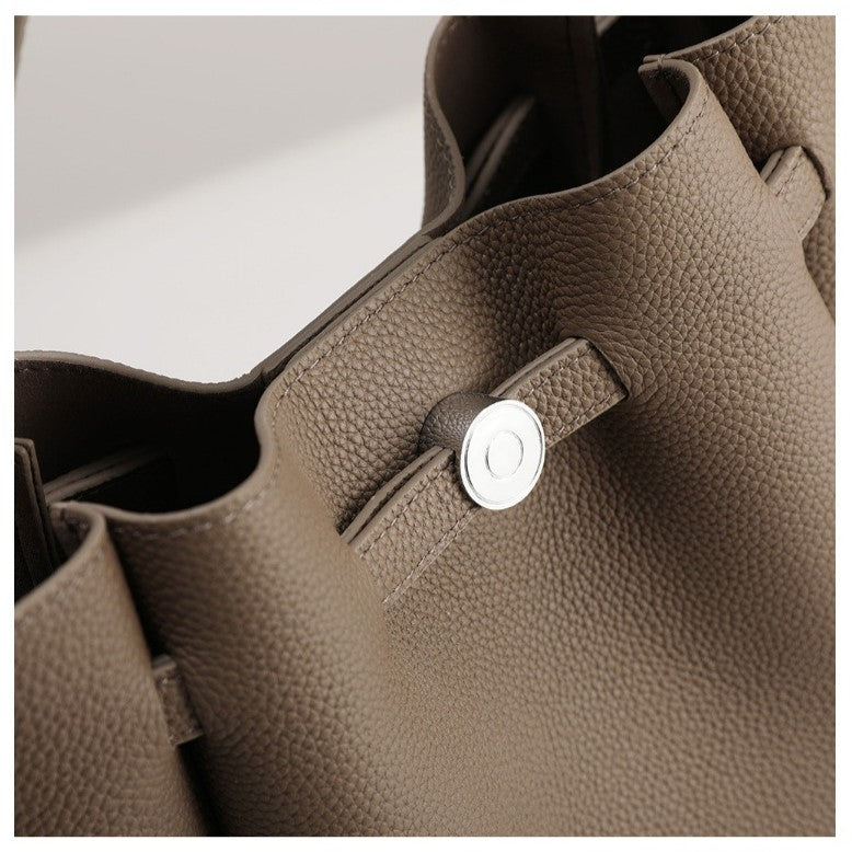 Élan Bucket Tote