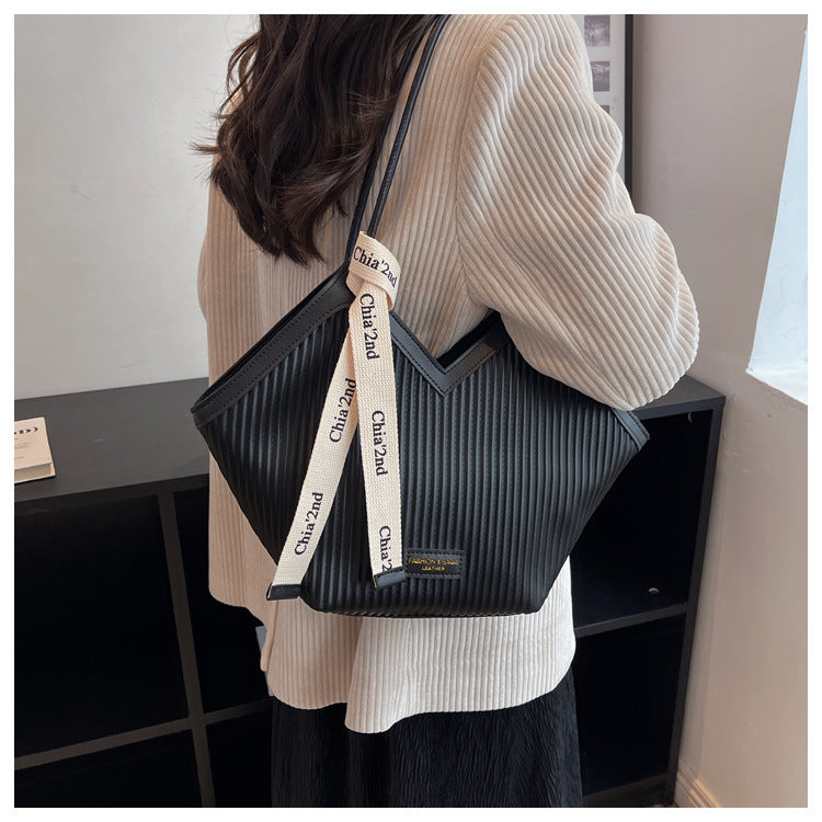Harmonic Pleat Urban Tote