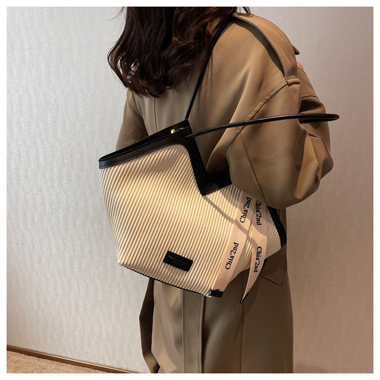 Harmonic Pleat Urban Tote