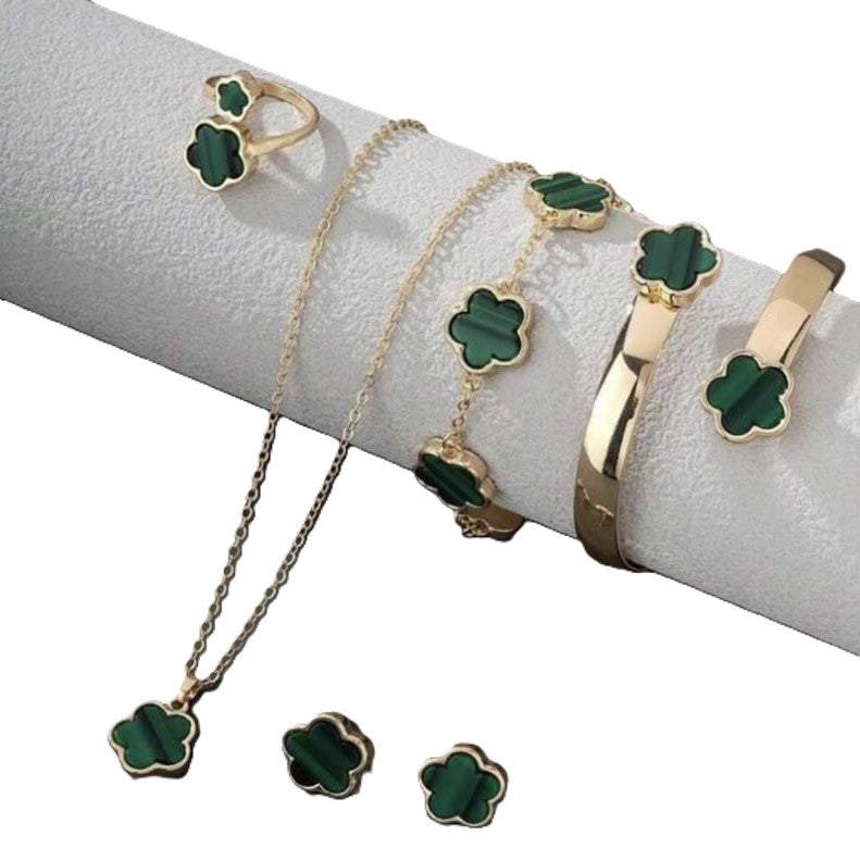 Lucky Blooms Charm Set