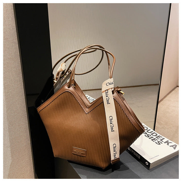 Harmonic Pleat Urban Tote