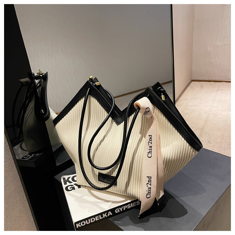 Harmonic Pleat Urban Tote