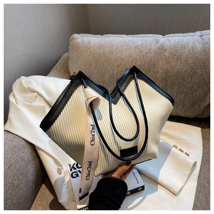 Harmonic Pleat Urban Tote