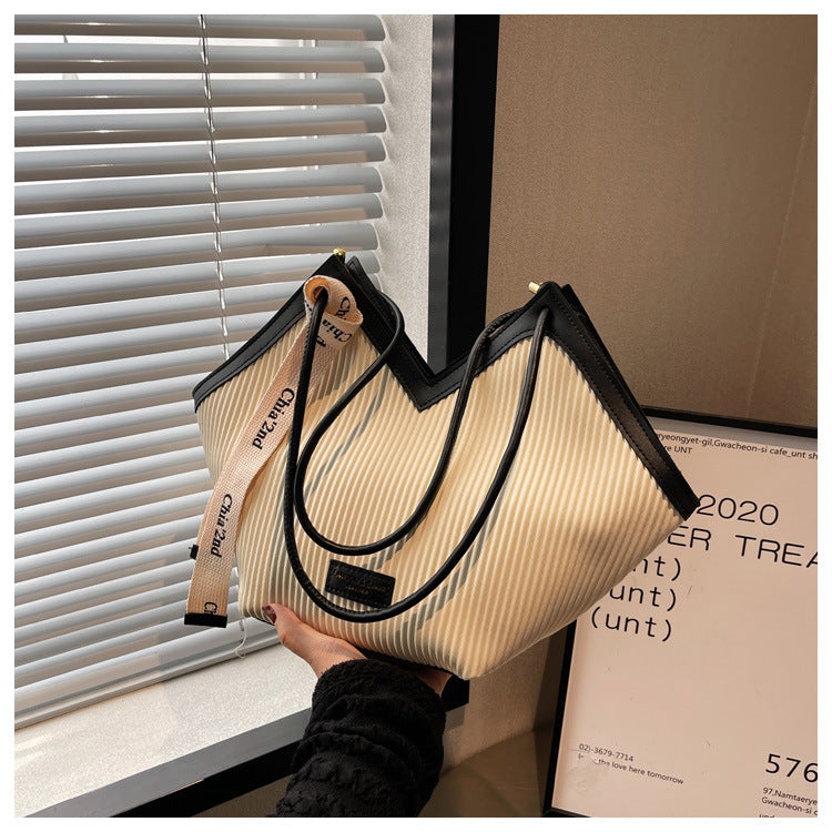Harmonic Pleat Urban Tote