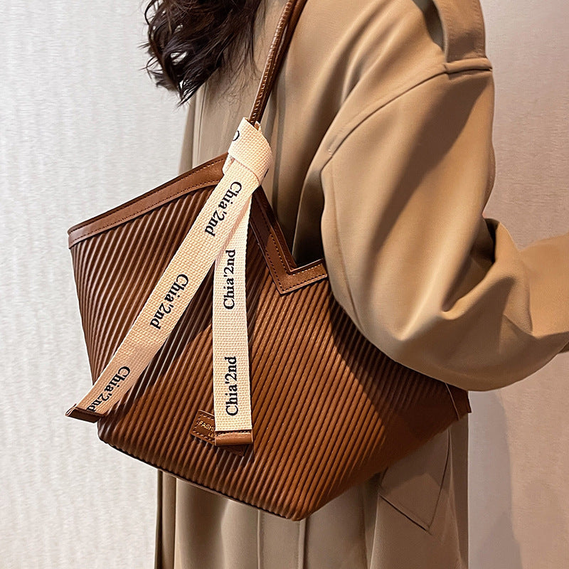 Harmonic Pleat Urban Tote