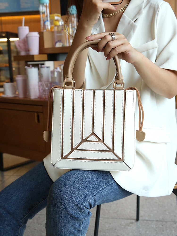 The Aria Geo Tote