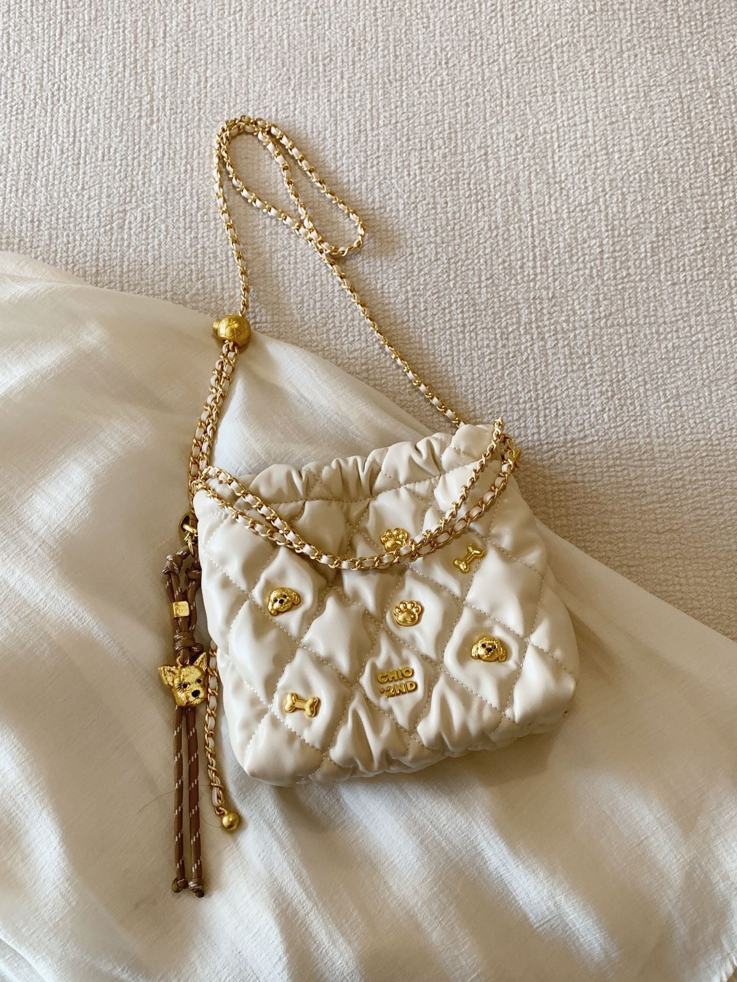 Quilted Icon Puppy Pouch