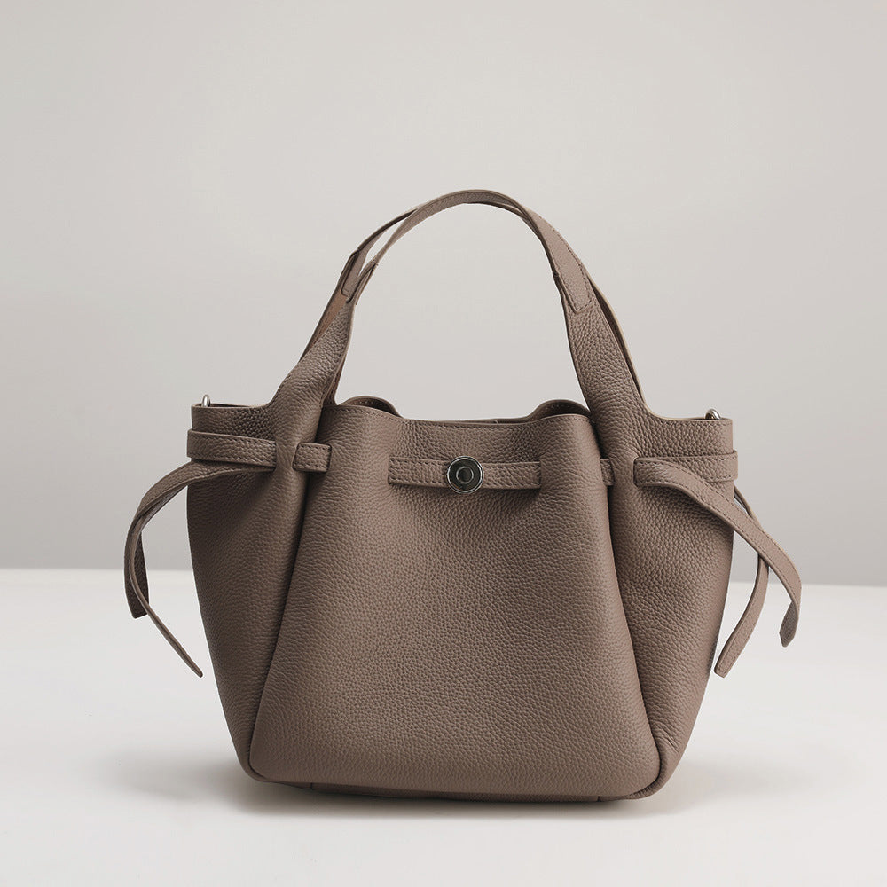 Élan Bucket Tote