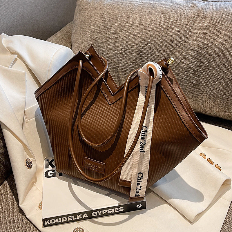Harmonic Pleat Urban Tote